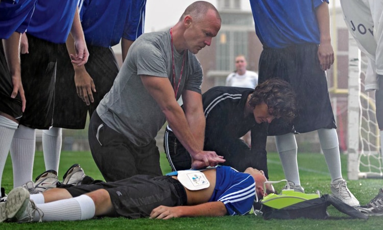 HEALTHY ATHLETES ARE STILL INEXPLICABLY COLLAPSING!!! - Fringe News